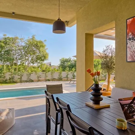 Nature's Retreat Bella Nicole Villa